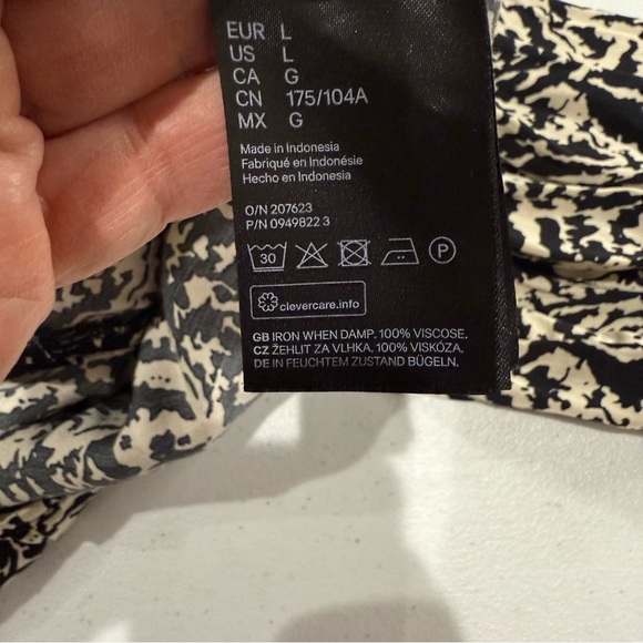 H&M Patterned Blouse Wide Long Sleeves Short Black & Cream Women’s Size Large - Picture 12 of 15